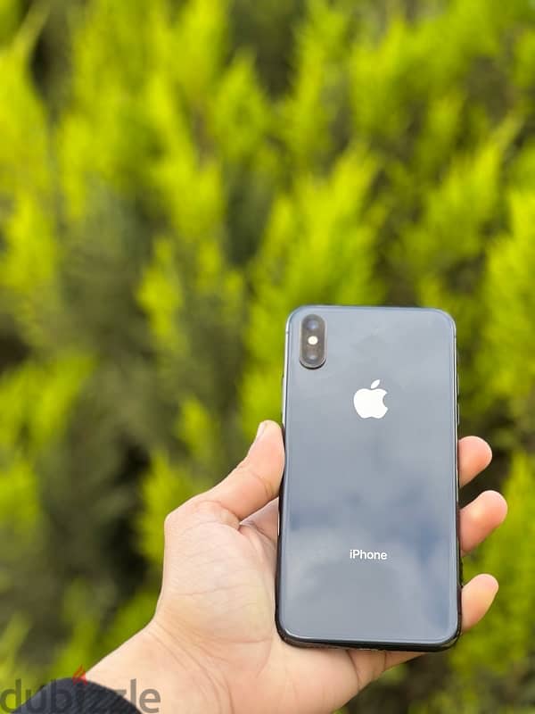 iPhone X 15