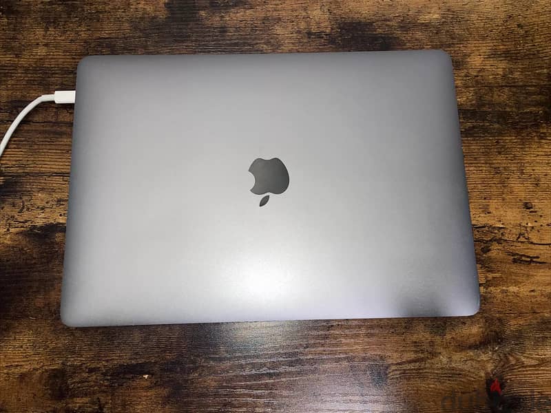 Macbook Pro 2017 13 inch 0