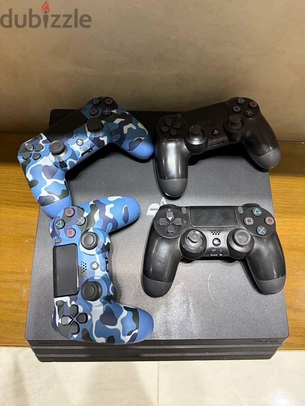 PlayStation 4pro 0