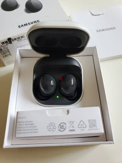 Samsung Galaxy Buds2 condition like new