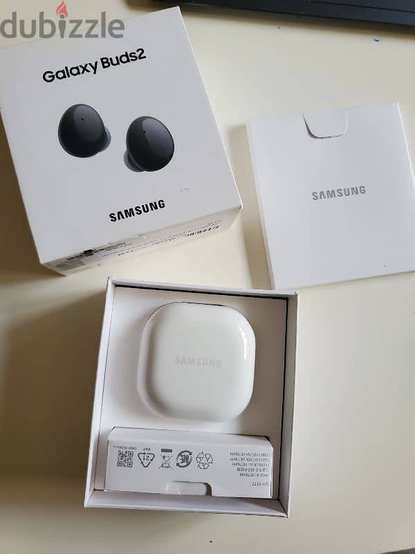 Samsung Galaxy Buds2 condition like new 1