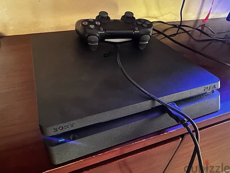 PS4 Slim 0