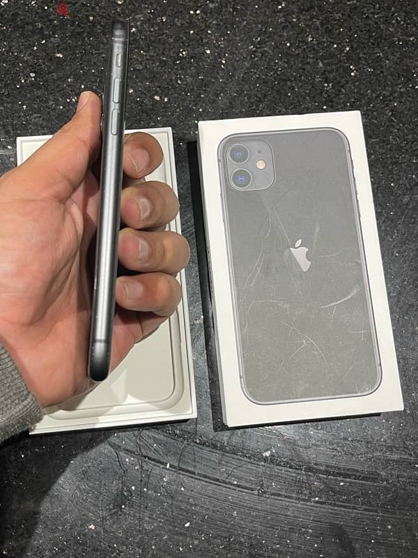 iPhone 11 128GB 4