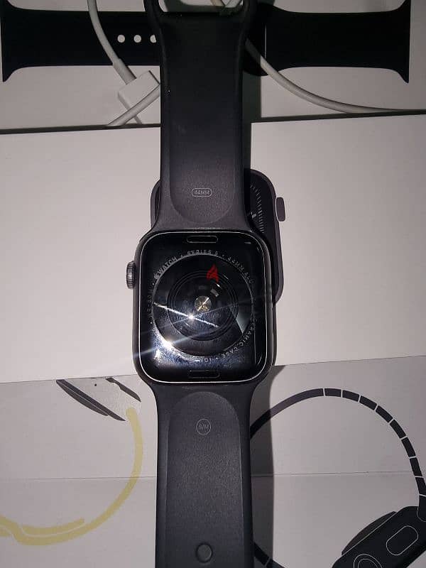 Apple watch series 5 مستعمله استعمال جيد 7