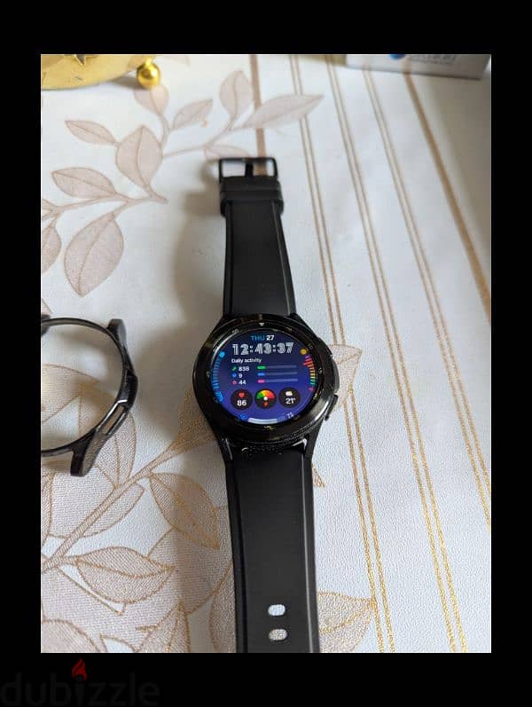 Samsung galaxy watch 4 classic 42mm excellent condition 1