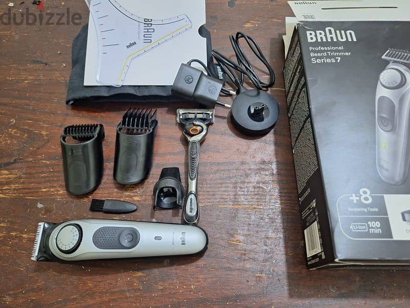 ماكينة حلاقة Braun ذات حالة ممتازه 1