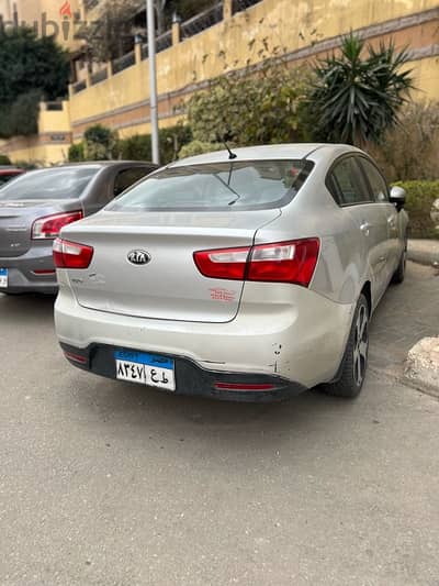 Kia Rio 2013 98,000 km