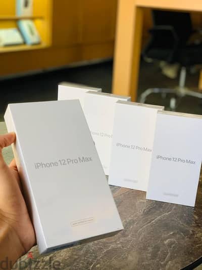 عرض ميتفوتش iphone 12 pro max جديد متبرشم بضمان سنة من الوكيل(محلي)