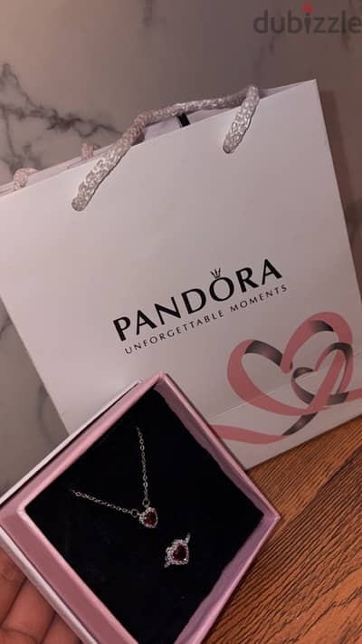 pandora rind and necklace