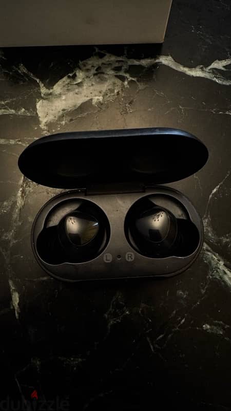 samsung galaxy buds AKG 2