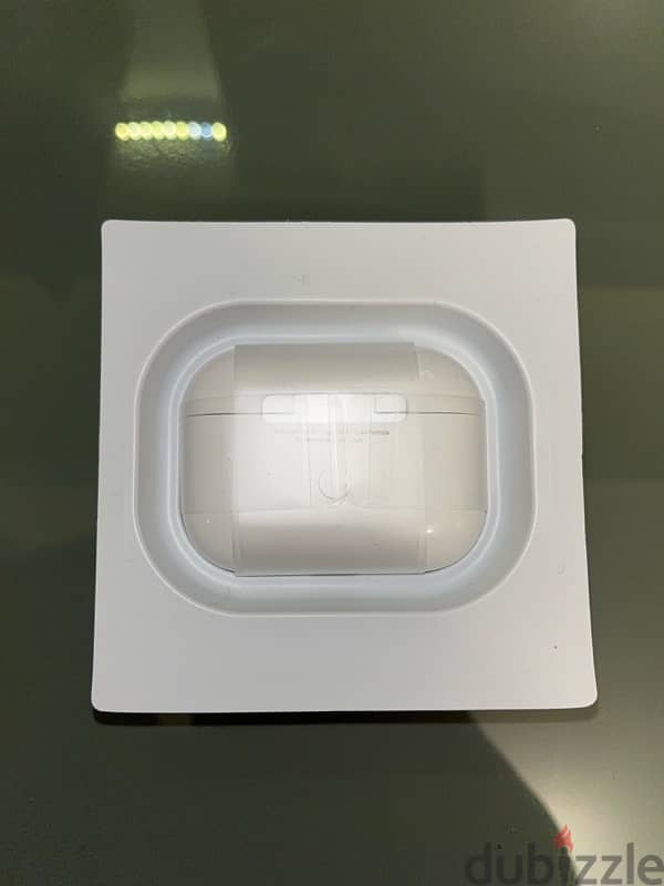 NEW AIRPODS PRO 1(ST GENERATION) with MAGSAFE charging 2