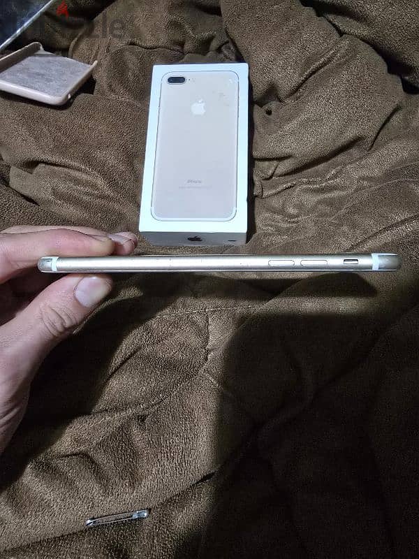 iphone 7 plus 32G not opened 4