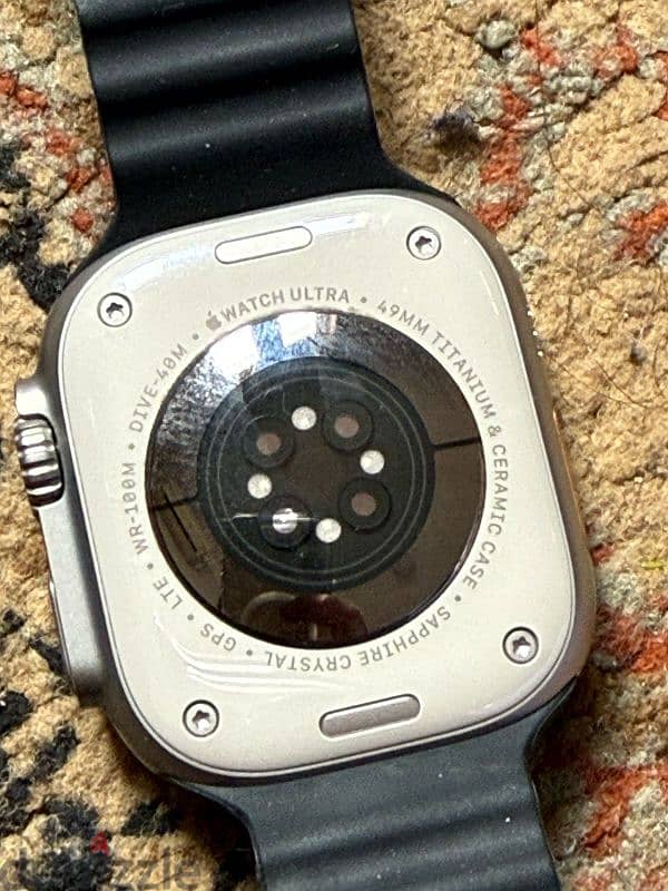 Apple Watch Ultra 1st Gen 4