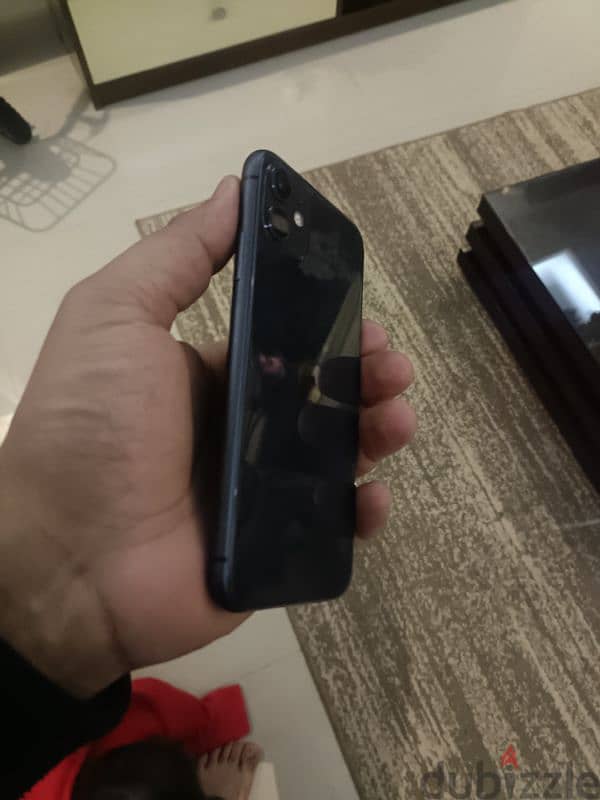 iphone 11 128 giga شريحتين 1