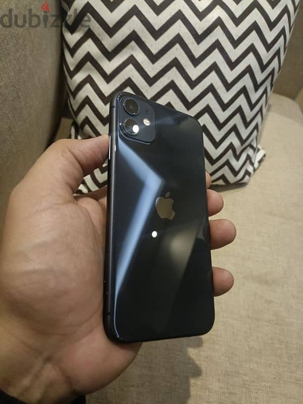 iphone 11 128 giga شريحتين 6