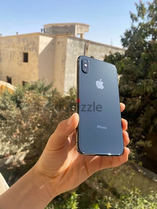 Iphone XS 256 حالة نادرة 1