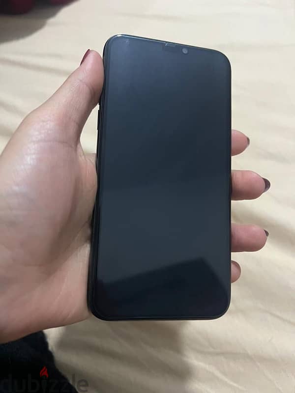 Iphone XS 256 حالة نادرة 4