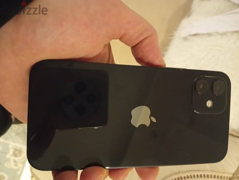 iPhone 12 حالة ممتازة 2