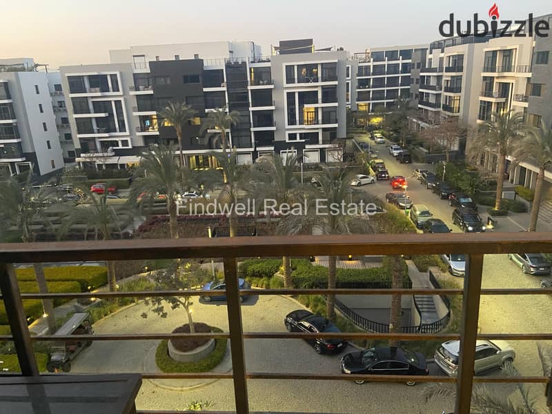 بمساحه خاصه 330 متر شقه بحرى للبيع فى واتر واى 1 بالتكيفا ت  والدريسينج والمطبخ  New Cairo / The Waterway Compound 0