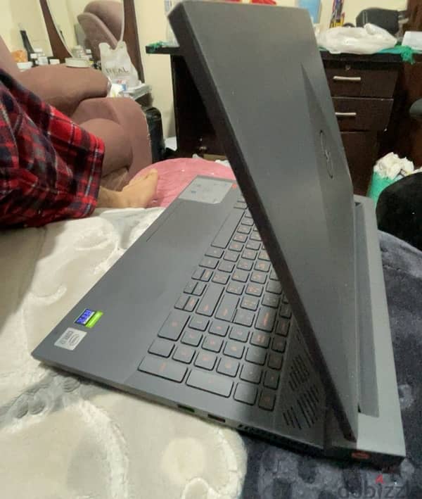 laptop DELL 5510 2