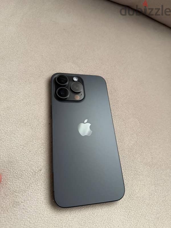 iPhone 15 Pro max 2