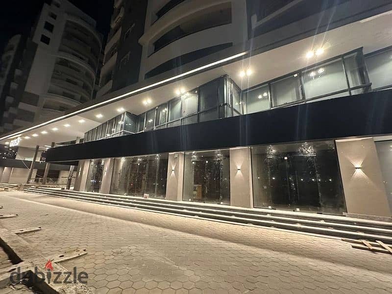 With a cash discount, receive a fully finished commercial store immediately, ready for operation, in installments - New El-Nozha - Store for sale - Ta 0