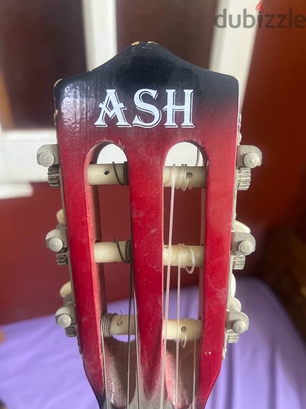 guitar ASH 2