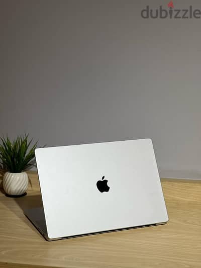 Macbook Pro 2021 16-inch M1-MDM