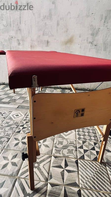 Massage table portable _ سرير مساج محمول 2