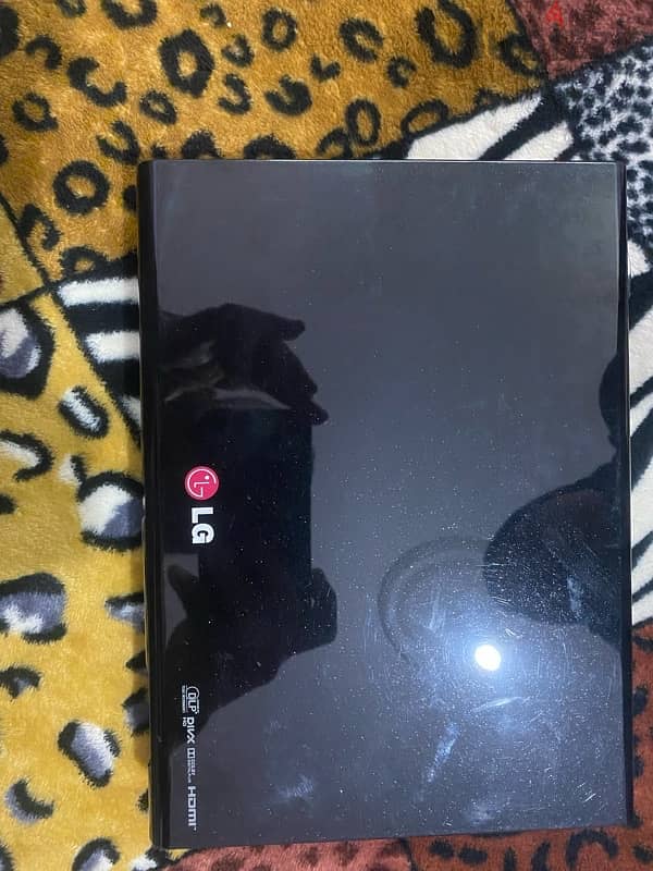 بروجكتور LG 0