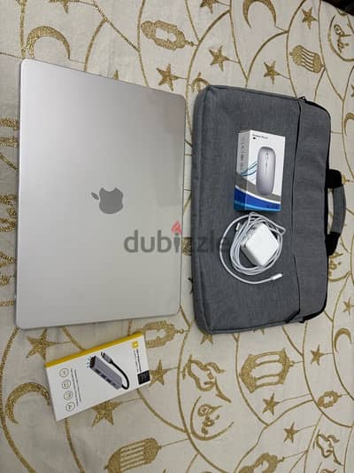 Macbook air m3 15 inch new