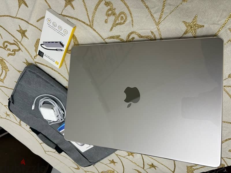 Macbook air m3 15 inch new 2