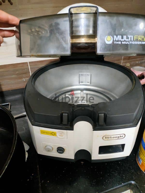 DeLonghi air fryer قلاية هوائية 1