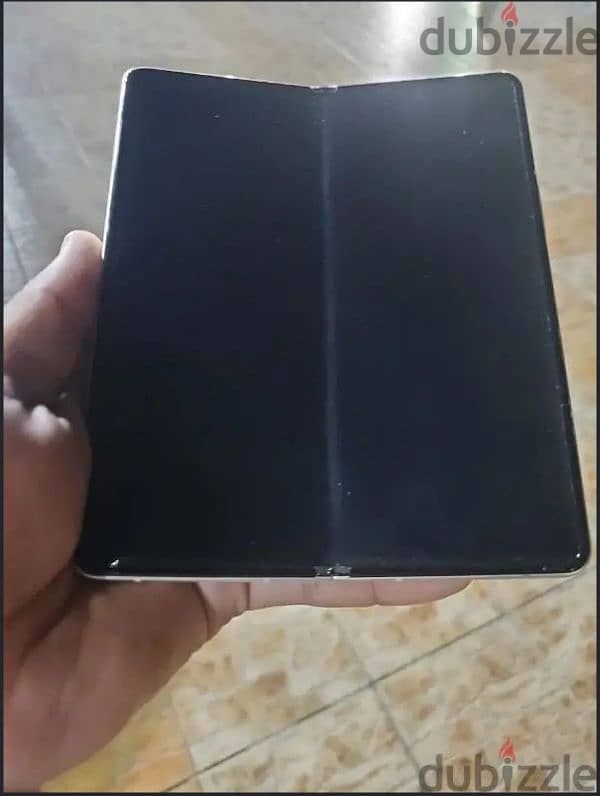 samsung galaxy z fold 3سبب البيع انى محتاج فلوس 4