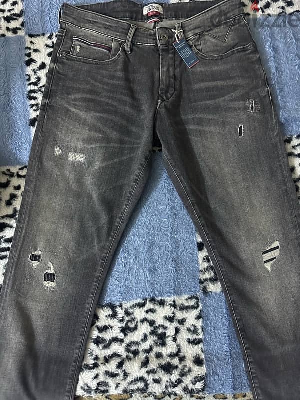 original tommy hilfiger grey jeans جينز تومي اصلي 1