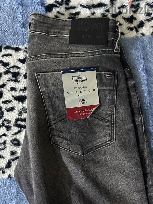 original tommy hilfiger grey jeans جينز تومي اصلي 2