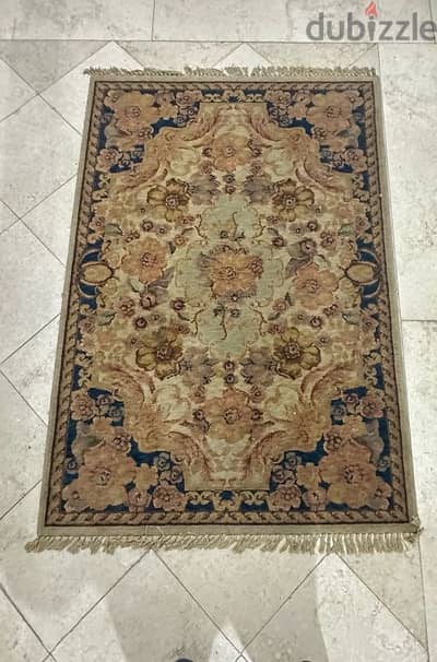 1.9×1.3 m Oriental weavers carpet