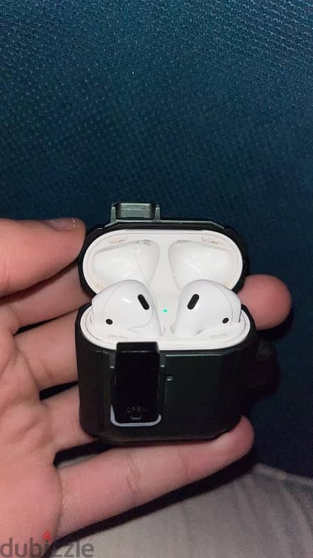 airpods original with box ايربودز اصليه بالعلبه 1