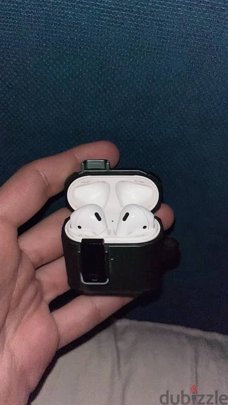 airpods original with box ايربودز اصليه بالعلبه 2