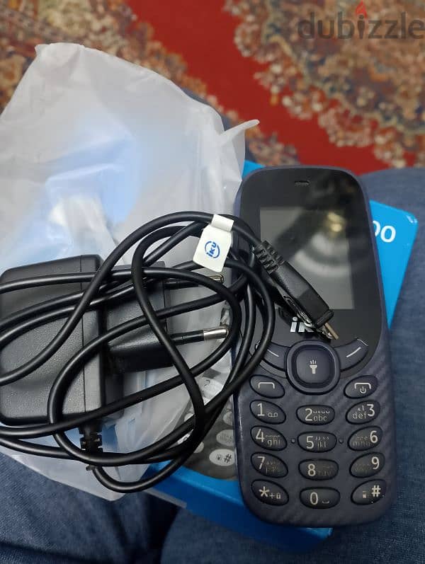 موبيل iku100v 3