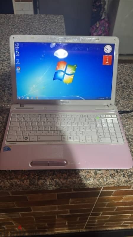 Toshiba Satellite L655-15W ‎ 4