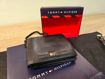 محفظة جلد طبيعي Tommy