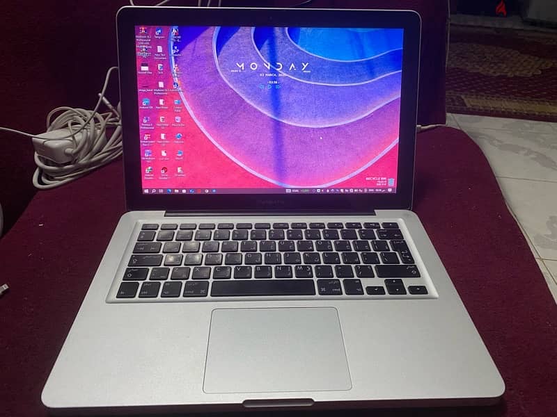 MacBook Pro 0