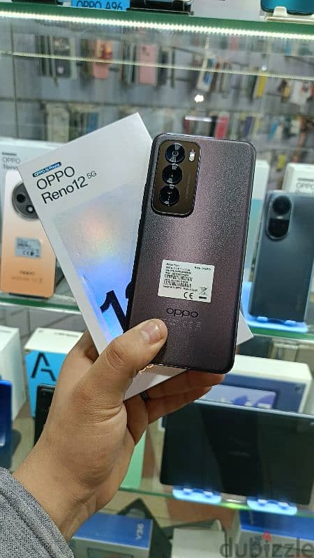 Oppo Reno 12 5g . . 12/512 1