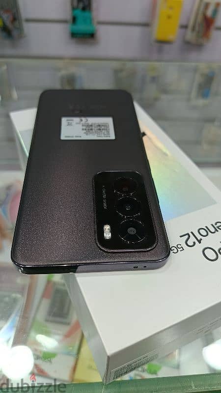 Oppo Reno 12 5g . . 12/512 3