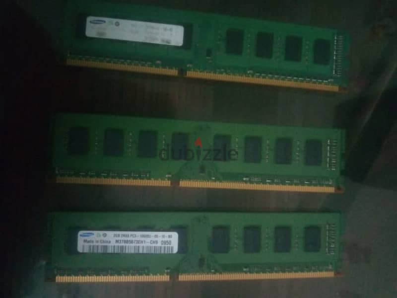 رامات DDR3 للبيع - 4جيجا +1جيجا بحالة ممتازة سامسونج 1