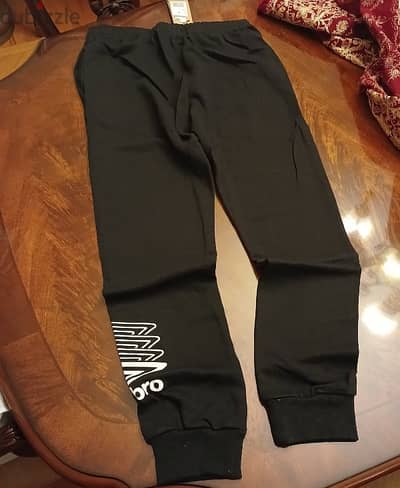 Umbro Men's Sweatpants Original Size L NEW- Black