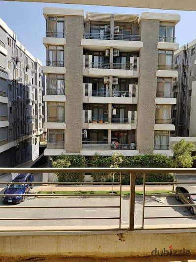 For sale, an apartment of 166m, in a prime location in Taj City, near Nasr City, in installments