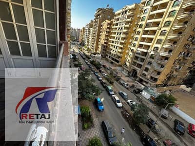 Apartment for sale in a prime location parallel to Abu Dawood Al Dhaheri Street                                                                      .