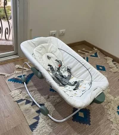 Baby bouncer/ Rocking chair (vibration automatic)